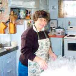 Ally Bally - Moosey's Country Garden Mother of the Year 2000. Ally Bally - Moosey's Country Garden Mother of the Year 2000.